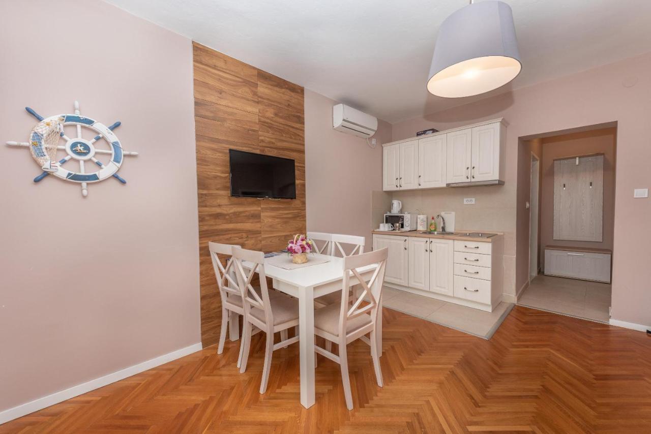 Ioannis Apartments Tivat Exterior photo